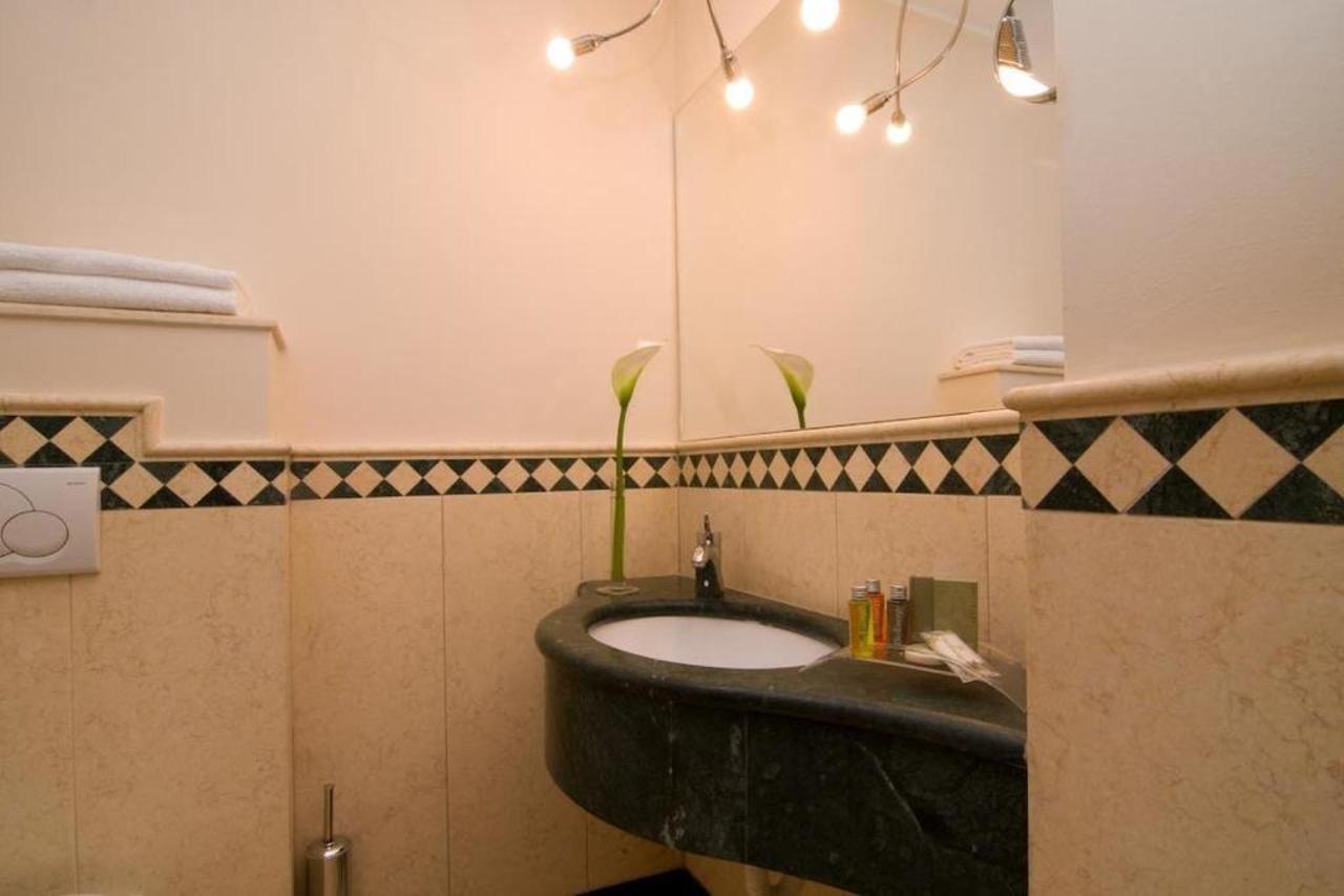 Hotel Europa Padova Bagian luar foto