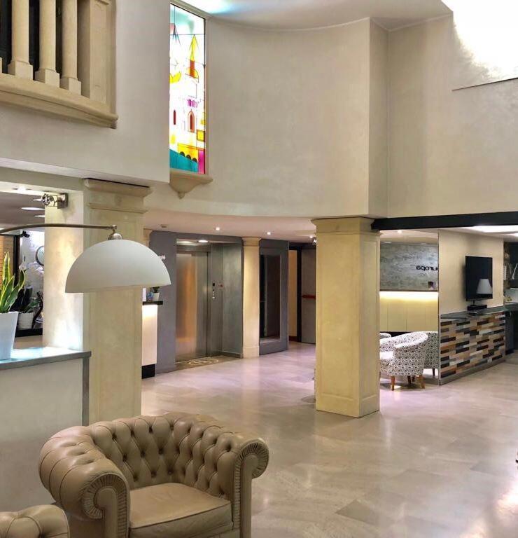 Hotel Europa Padova Bagian luar foto