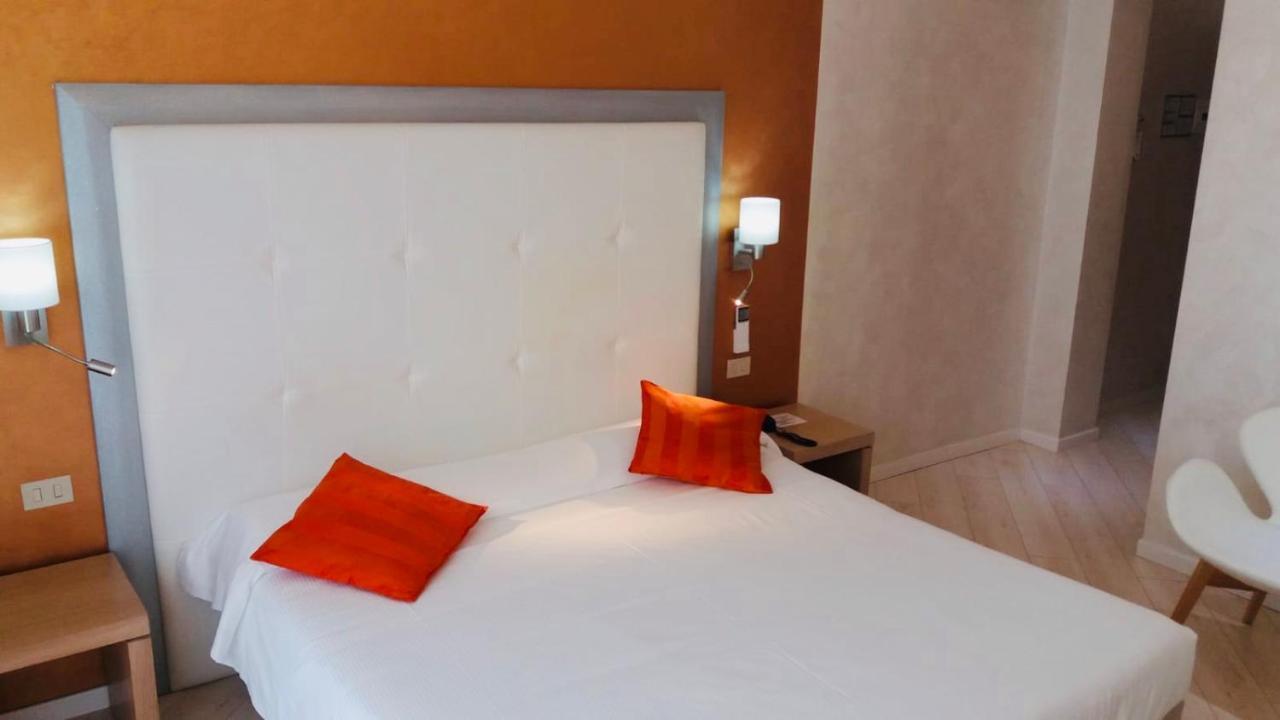 Hotel Europa Padova Bagian luar foto
