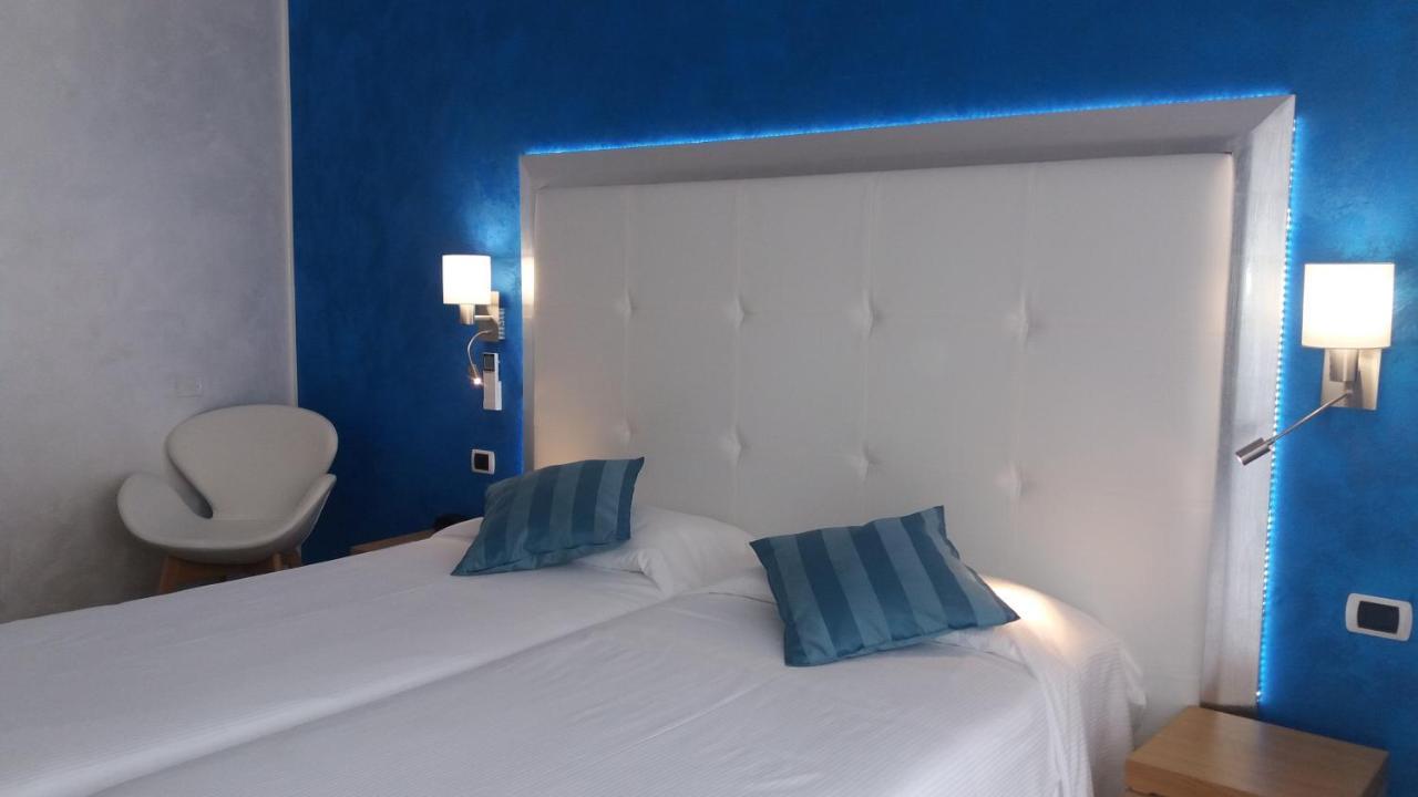 Hotel Europa Padova Bagian luar foto